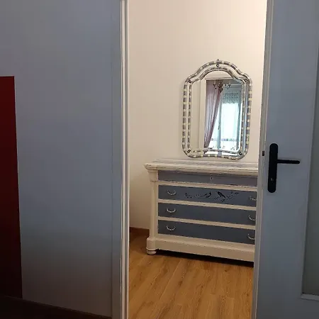 Tigullio House דירה